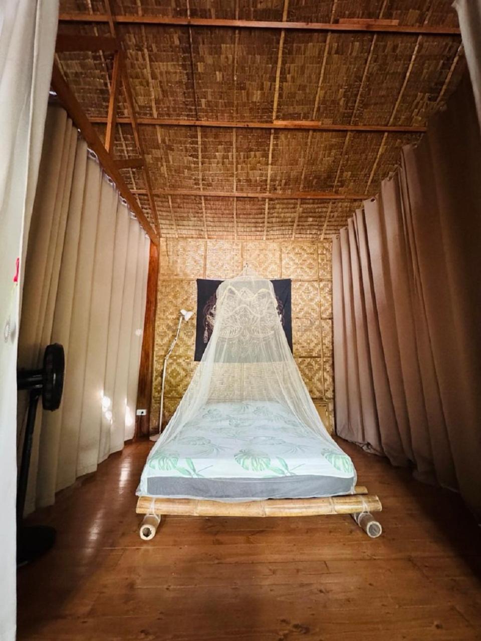 Nautilus Hostel & Hammocks Панглао Екстериор снимка