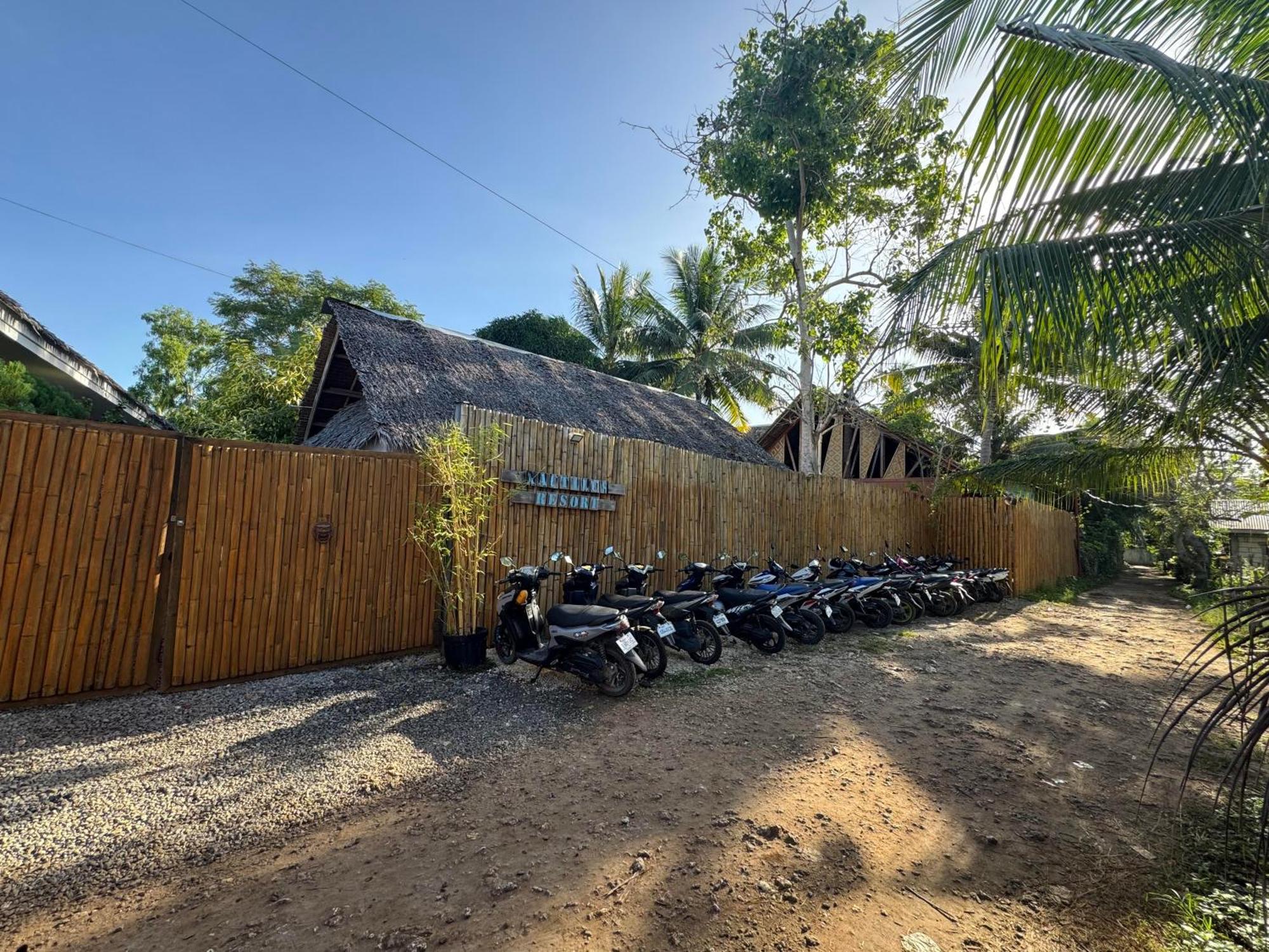 Nautilus Hostel & Hammocks Панглао Екстериор снимка