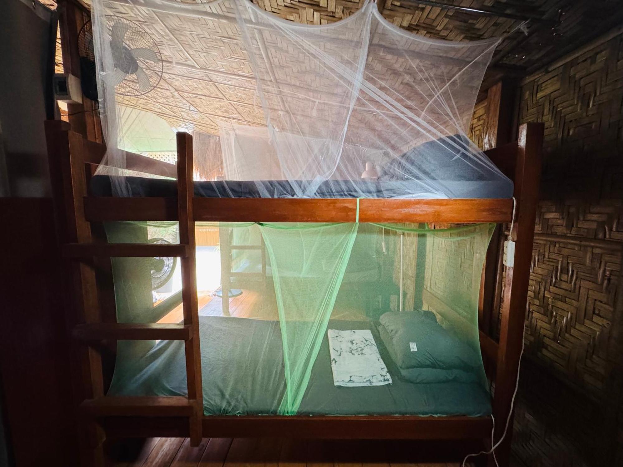 Nautilus Hostel & Hammocks Панглао Екстериор снимка